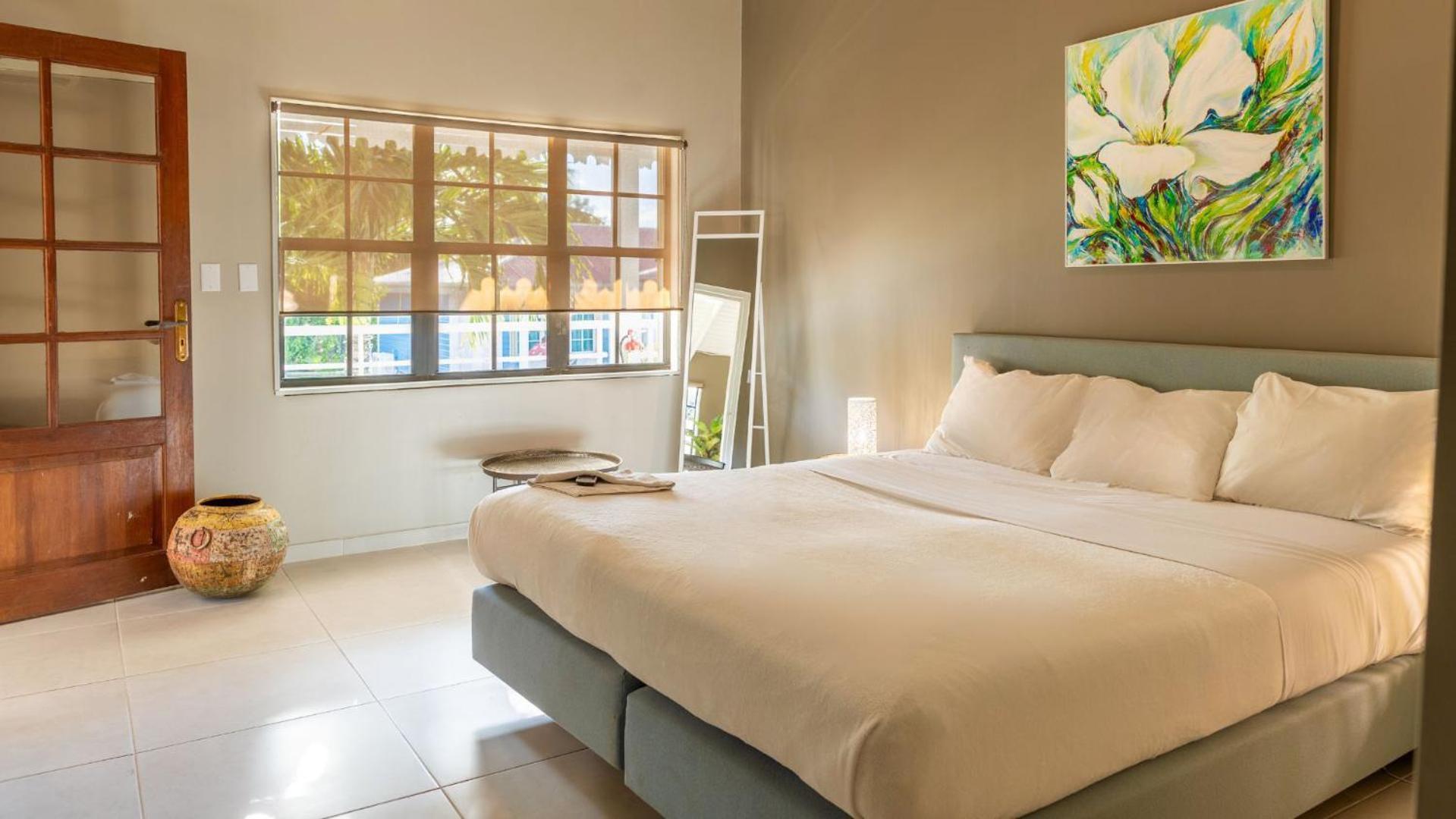 Talk Of The Town Inn & Suites - St Eustatius Ораньєстад Екстер'єр фото
